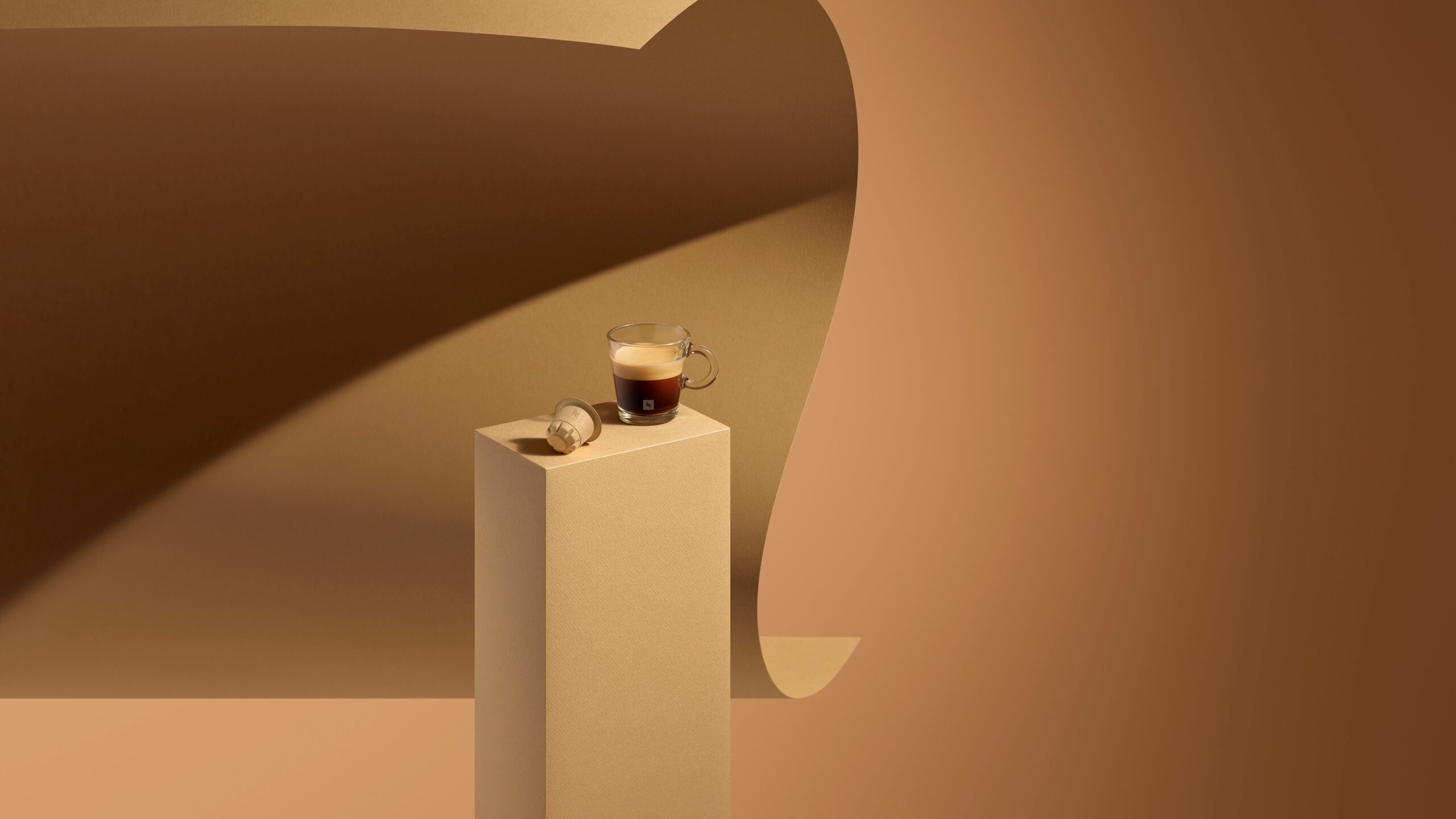 P_4354 SK_Nespresso_Asset_14_Paper+Coffee_OL_v20_V16.9