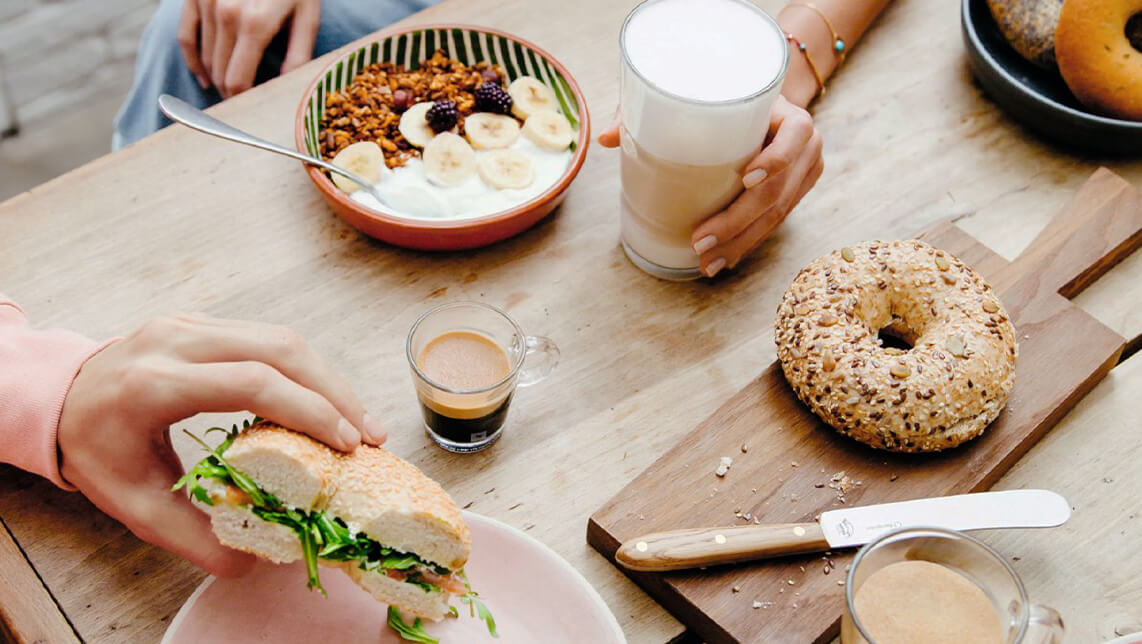 Mejora tu desayuno con los accesorios para café de Nespresso