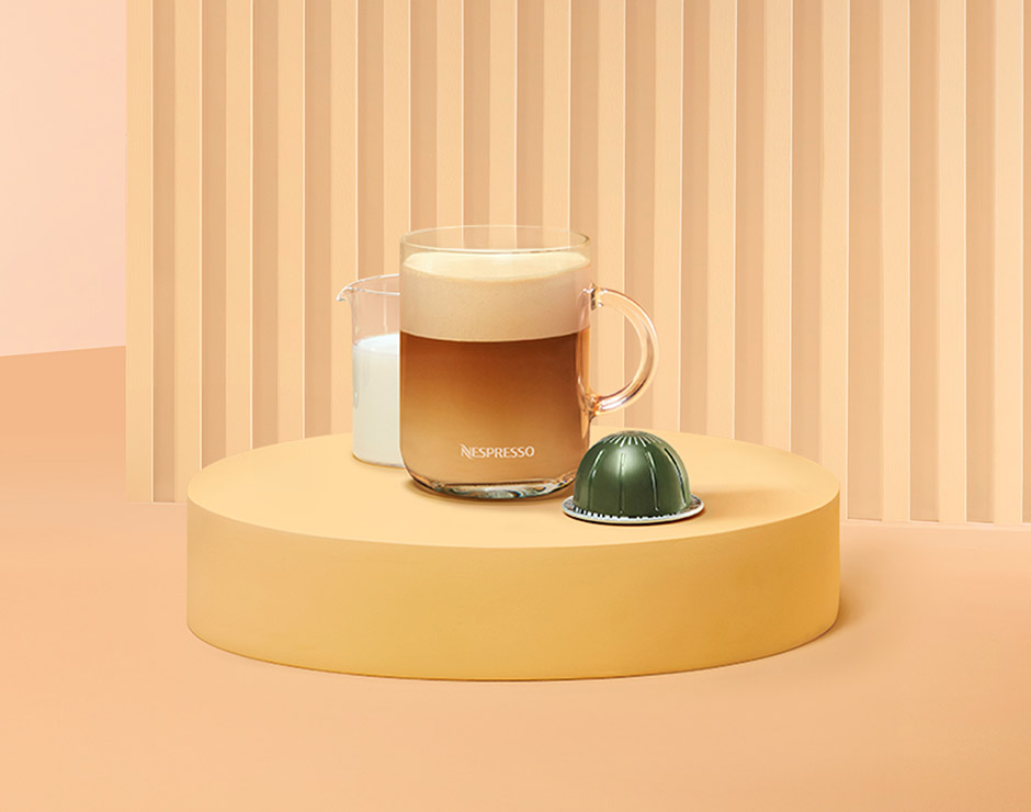 Café verde junto a café con crema