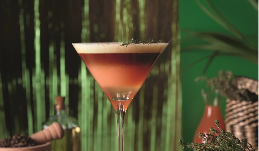 Cóctel De Café Con Pomelo Y Tomillo