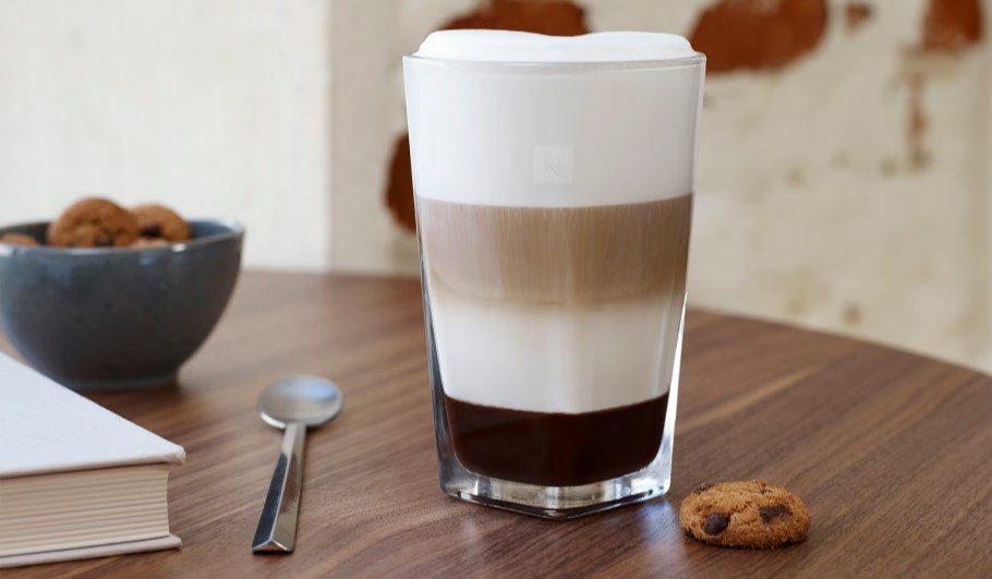 Caffè Latte Con Cookies De Chocolate