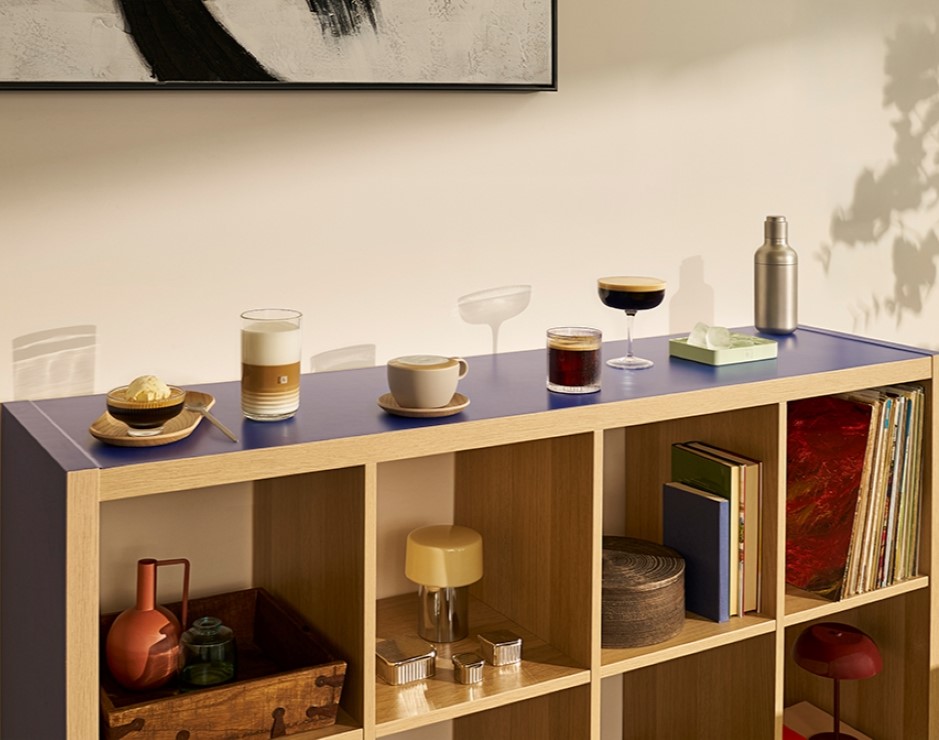 Diferentes cafés sobre una mesa