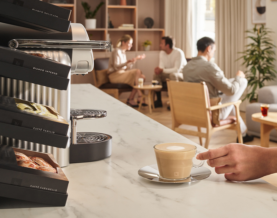 Hotel moderno con cafeteras Nespresso
