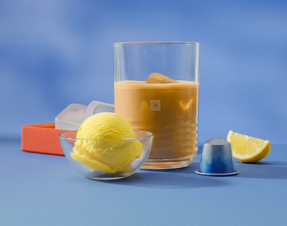 Café con helado de limón