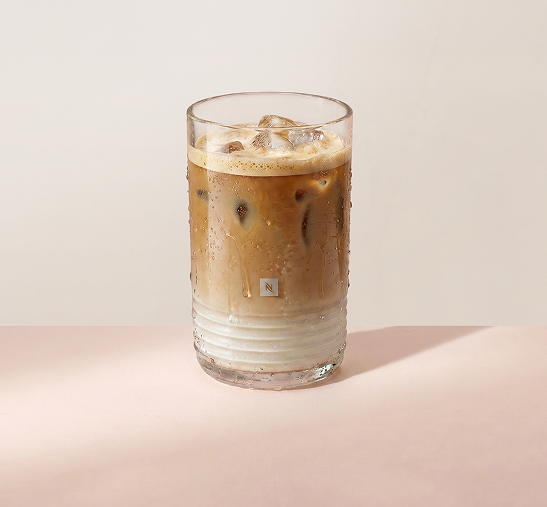 Café con leche y hielo