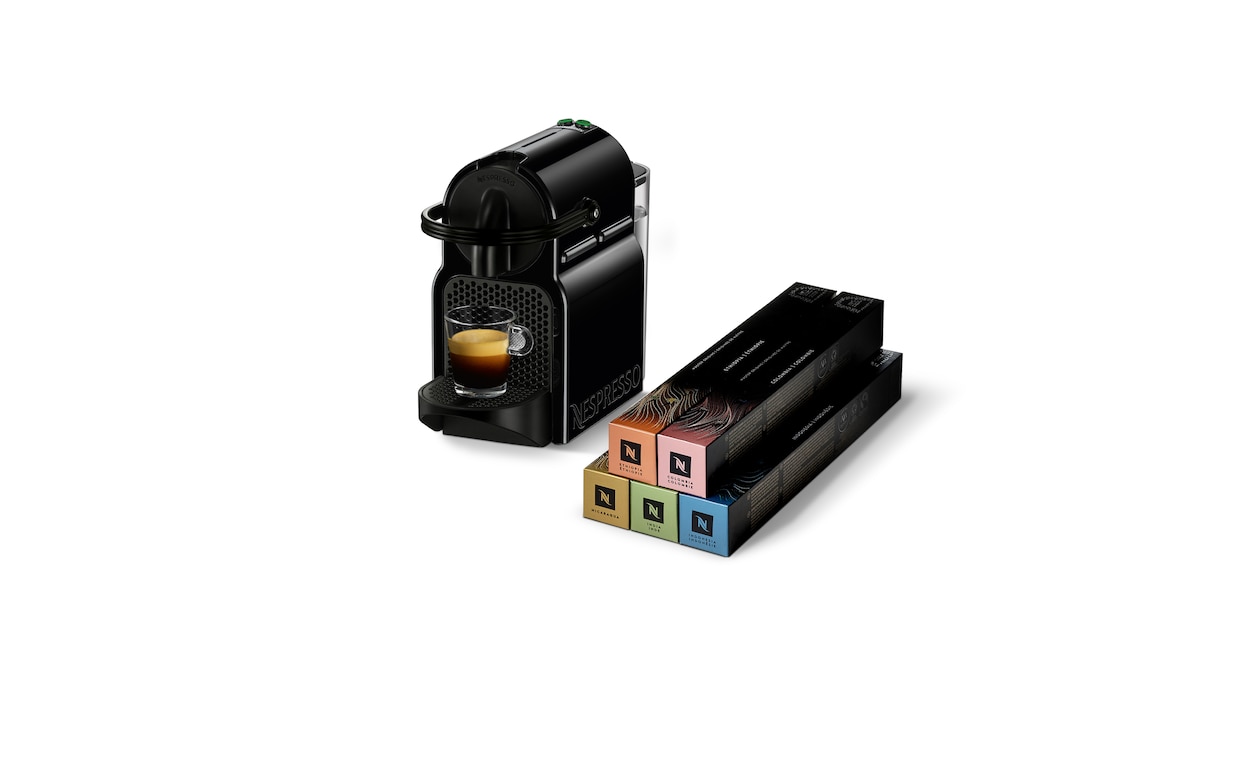 Macchina da caffè Nespresso by Krups Inissia XN1005 + 3 astucci di capsule  compatibili Black Armonia