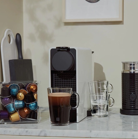 Mini Black Machine Nespresso | Coffee | Essenza