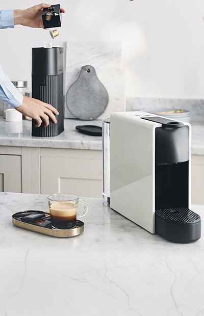 https://www.nespresso.com/ecom/medias/sys_master/public/15284478115870/400x620px-WW-ALL-OL-CRM-Services-2021-Recycling-Bin-2021-2026.jpg