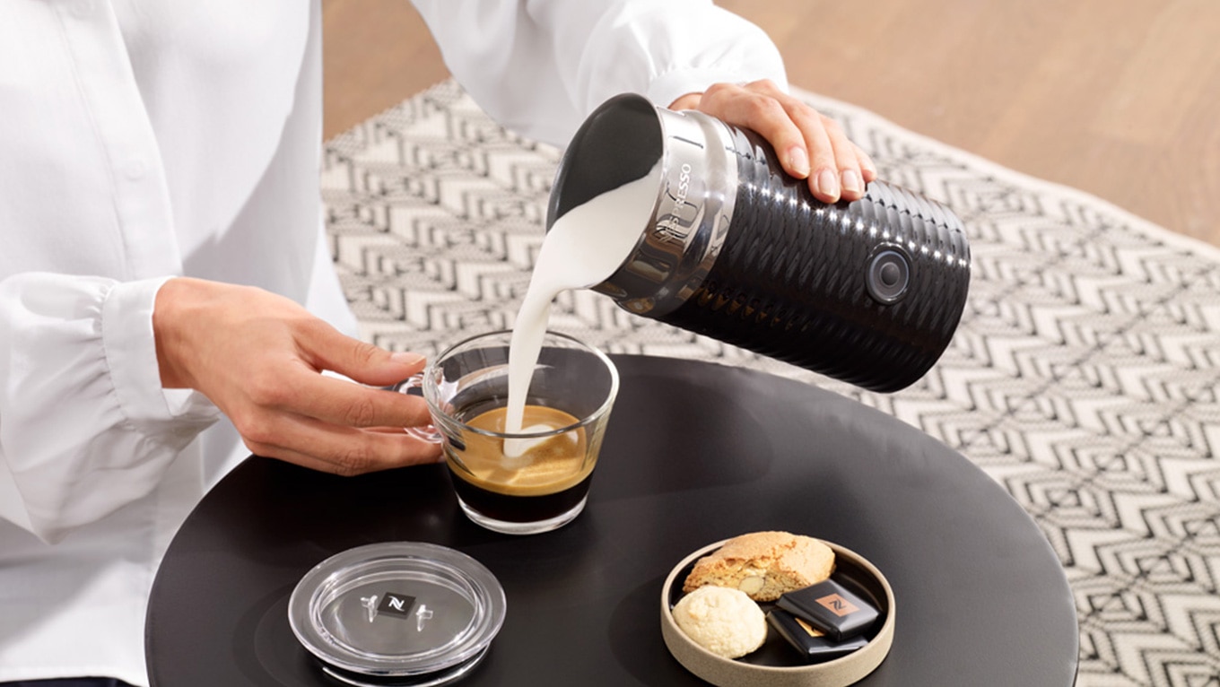 Aeroccino 3 Black - Accessories - Nespresso™ GR