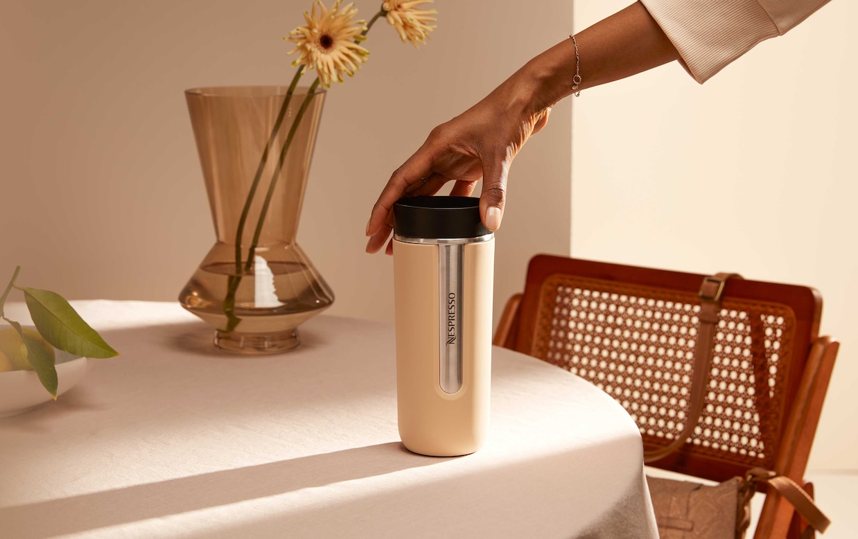 Nespresso Nomad vlr.eng.br