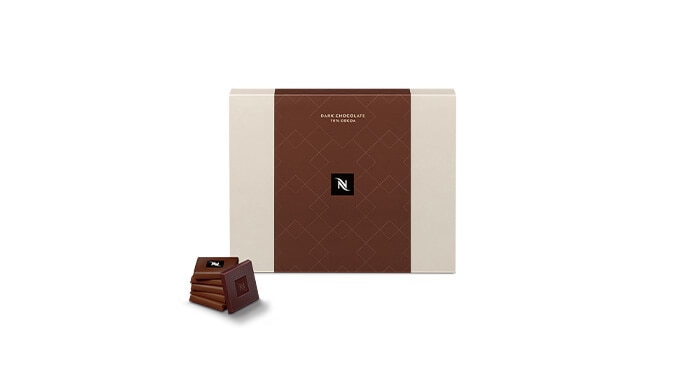 40 petits carrés de chocolat noir Nespresso Nestlé : : Épicerie et  Cuisine gastronomique