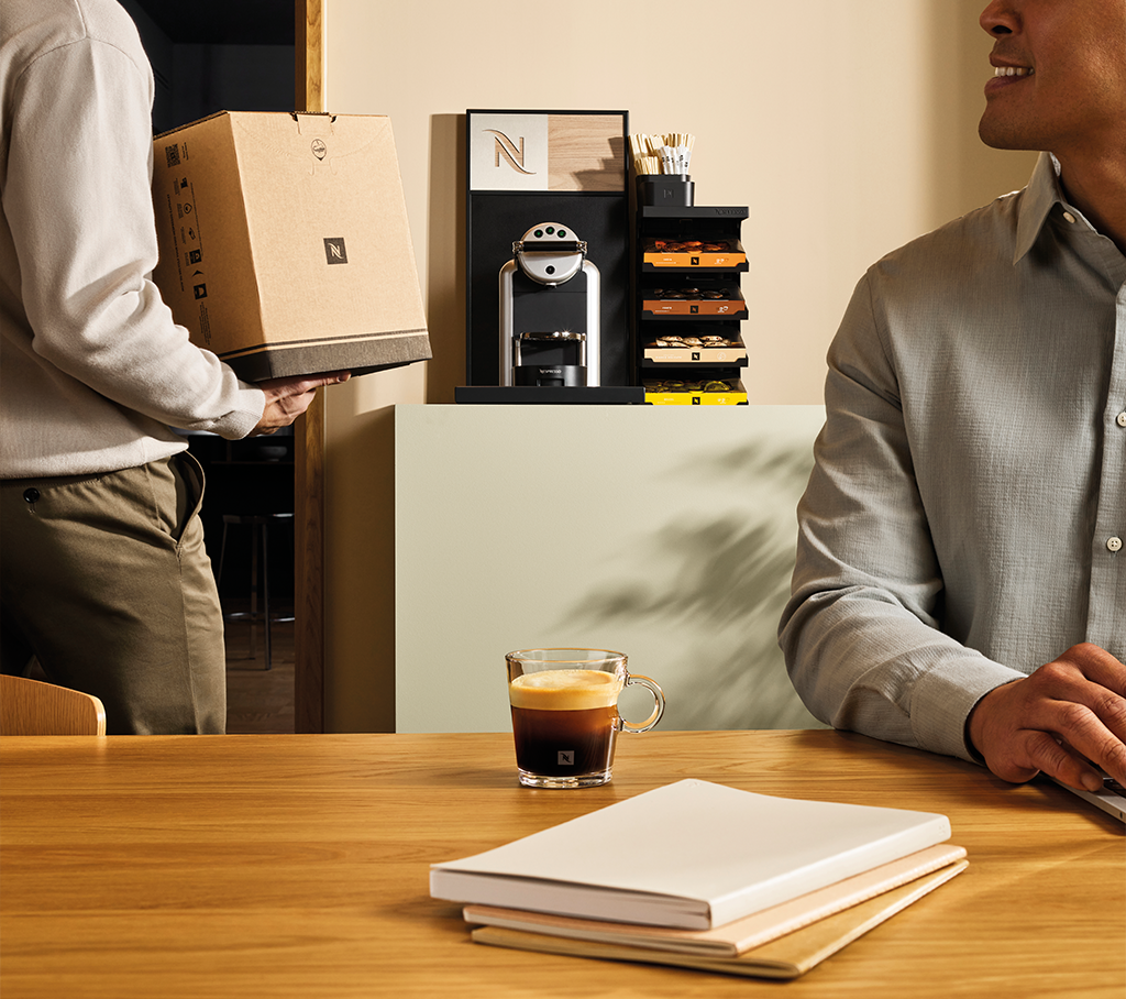 ▷ Office Pads pour le système Nespresso®* Professional* - Commander en  ligne des capsules compatibles à 100% pour le bureau - Café Royal