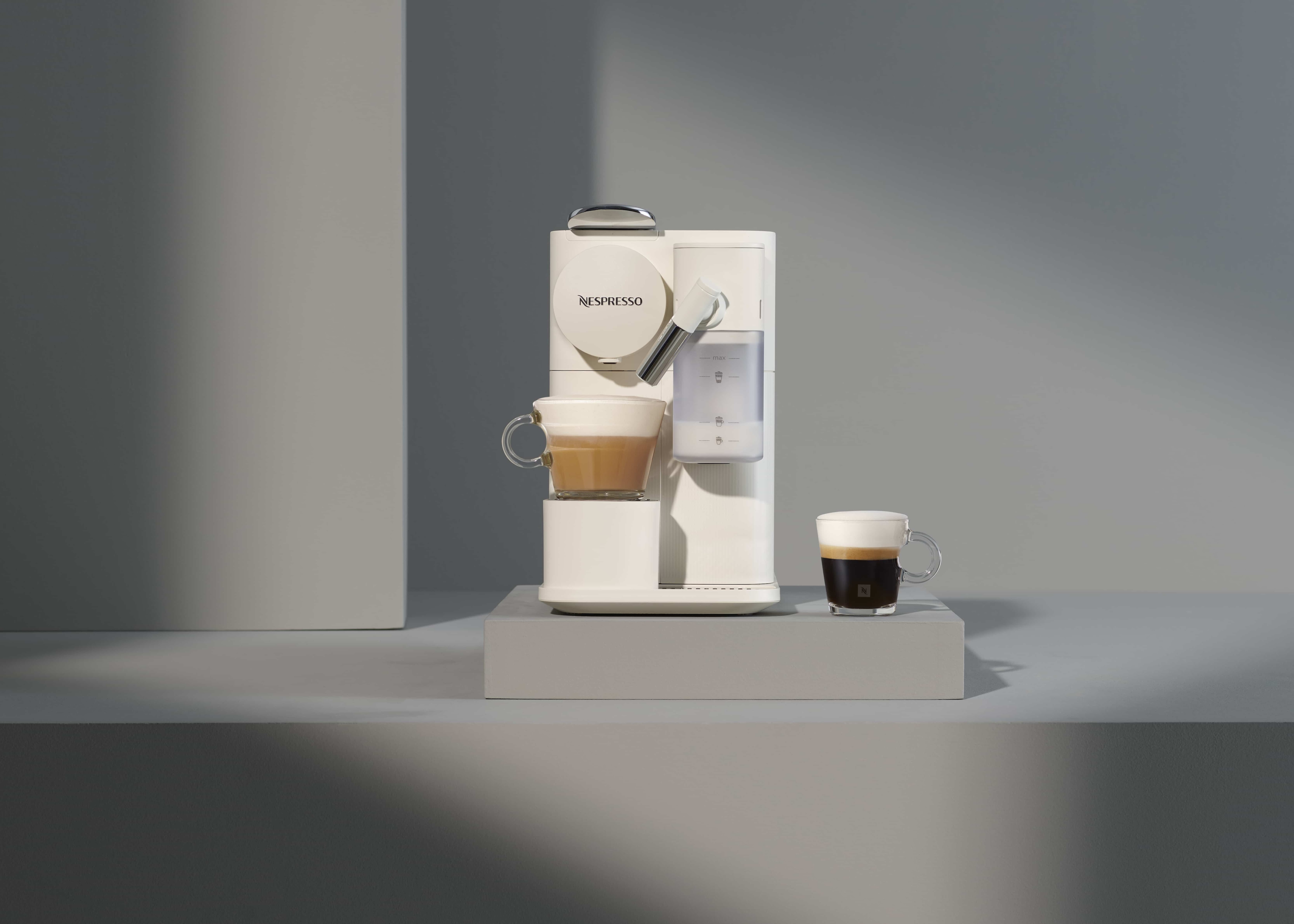 Lattissima One White - Máquinas - Nespresso™ AR