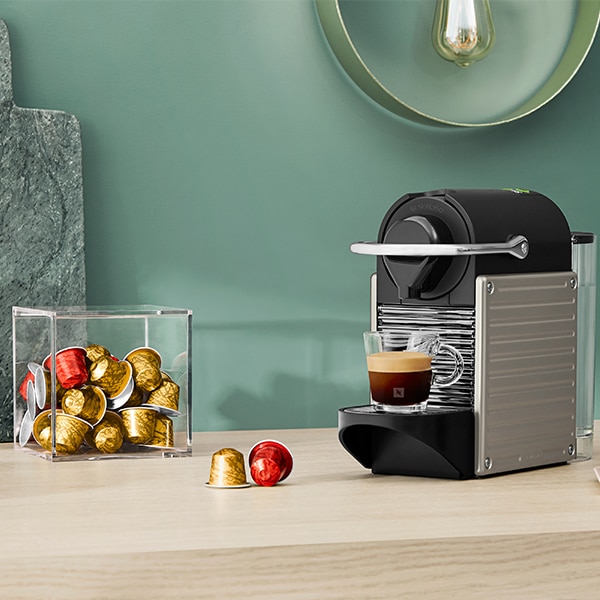 Pixie Titanium & Aeroccino Bundle, Espresso Machine