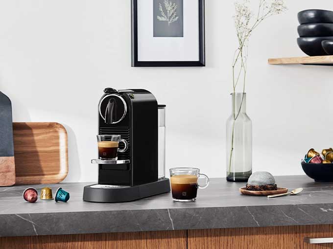 machine à café nespresso original pour préparer un irish coffee