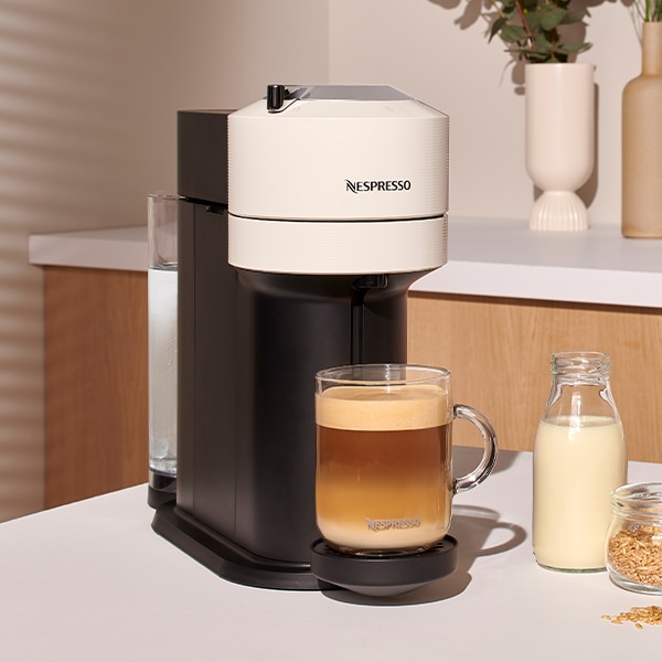 Nespresso Vertuo Next Deluxe with Aeroccino by De'Longhi