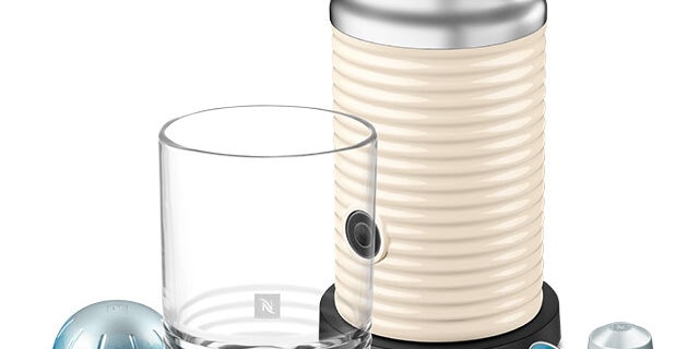 Aeroccino 3 White & Small Freddo Glass Pack