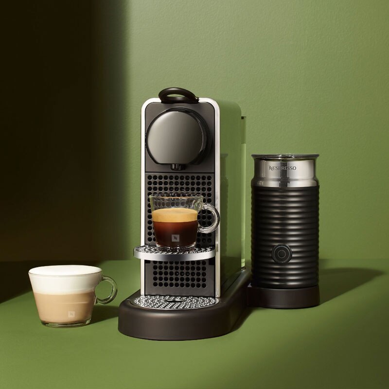 CitiZ Platinum&Milk Stainless steel Coffee Machine - Nespresso