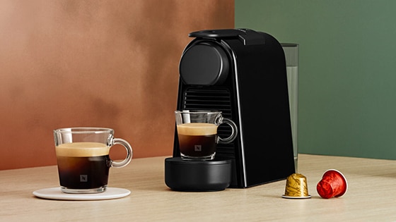 Essenza Mini Piano Black | Coffee Machine | Nespresso™ UK
