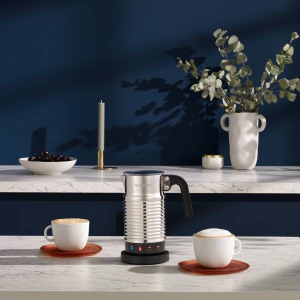 Milk frother for barista foam | Nespresso Blog