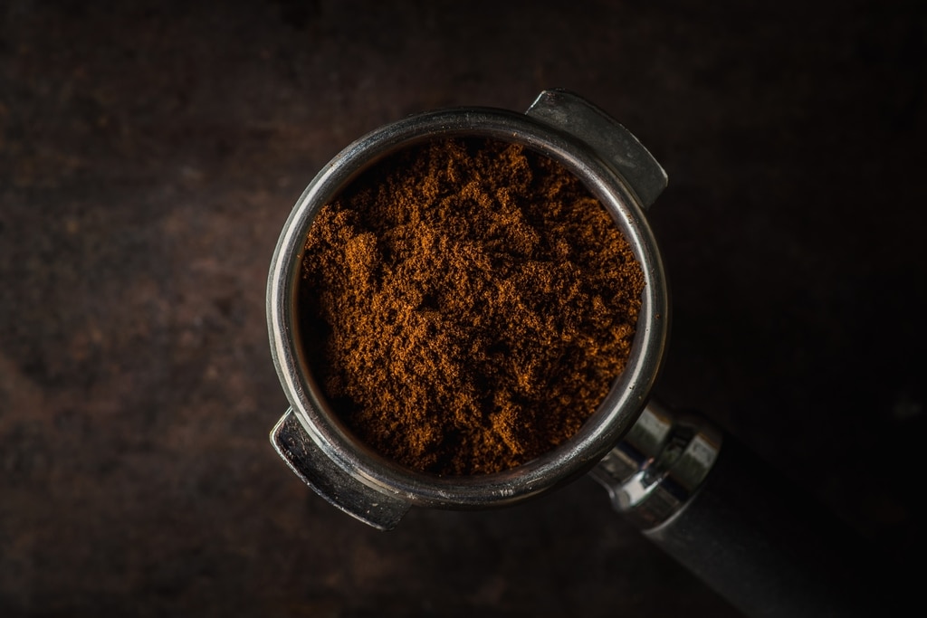 กากกาแฟคือเศษที่เหลือจากกระบวนการคั่ว และบดกาแฟ