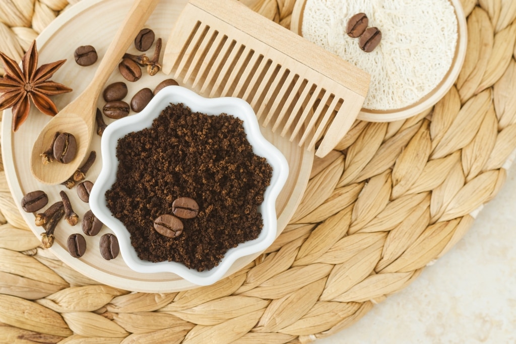 สูตรหมักผมด้วยกากกาแฟ