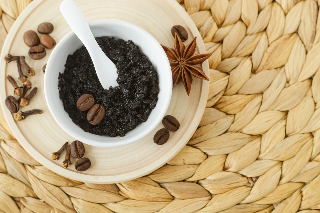 สูตรมาสก์ใต้ตาด้วยกากกาแฟ