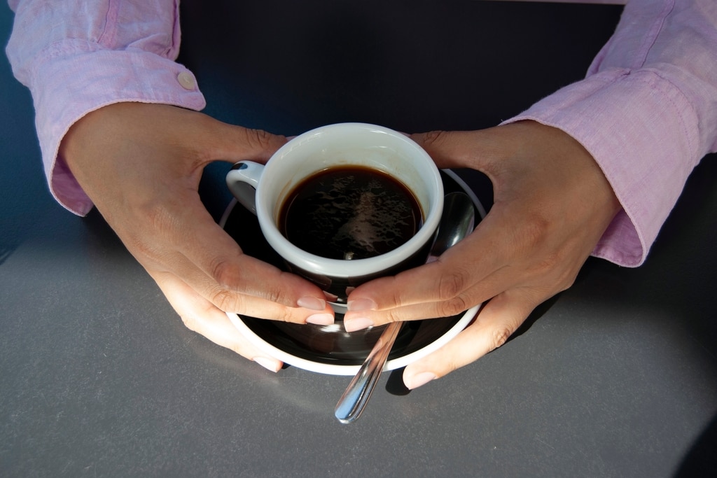 กินกาแฟดํา ตอนเช้าห้ามเติมน้ำตาลและครีมจะสามารถช่วยลดความอ้วนได้