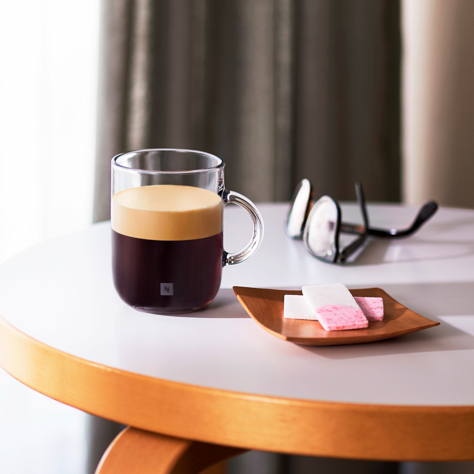 Vertuo Ameya Eitaro Milk x Strawberry & Coffee Pairing Set