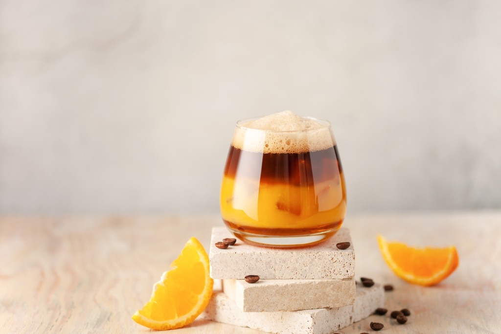 อเมริกาโนส้ม เป็นเมนูกาแฟที่ดื่มง่ายและช่วยเพิ่มความสดชื่น