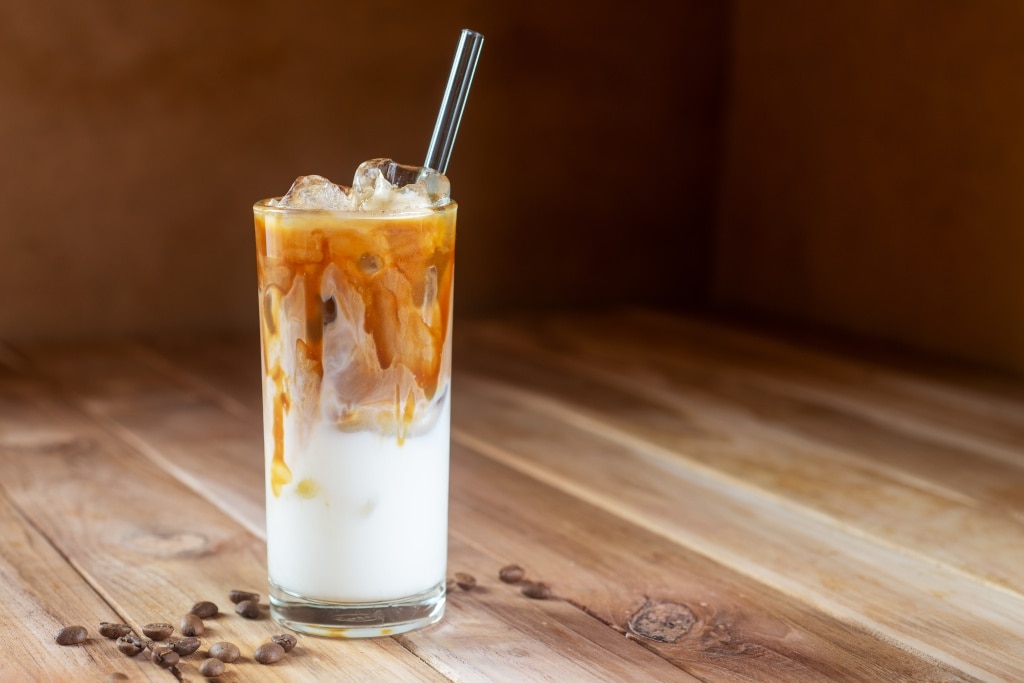 คาราเมลลาเต้เย็น