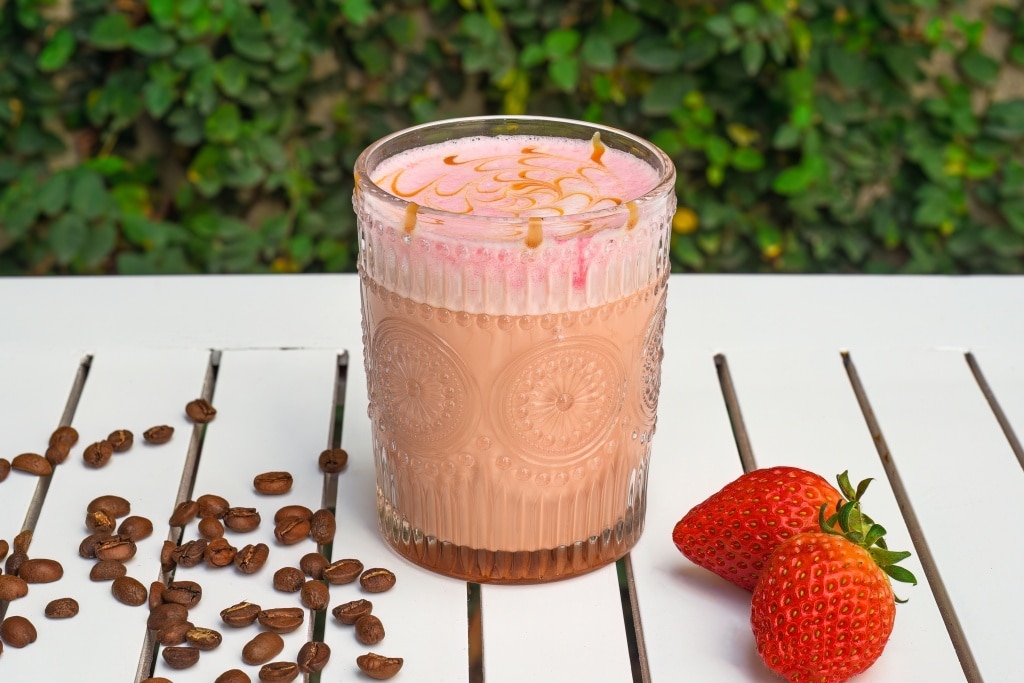 สตรอเบอร์รี่ลาเต้