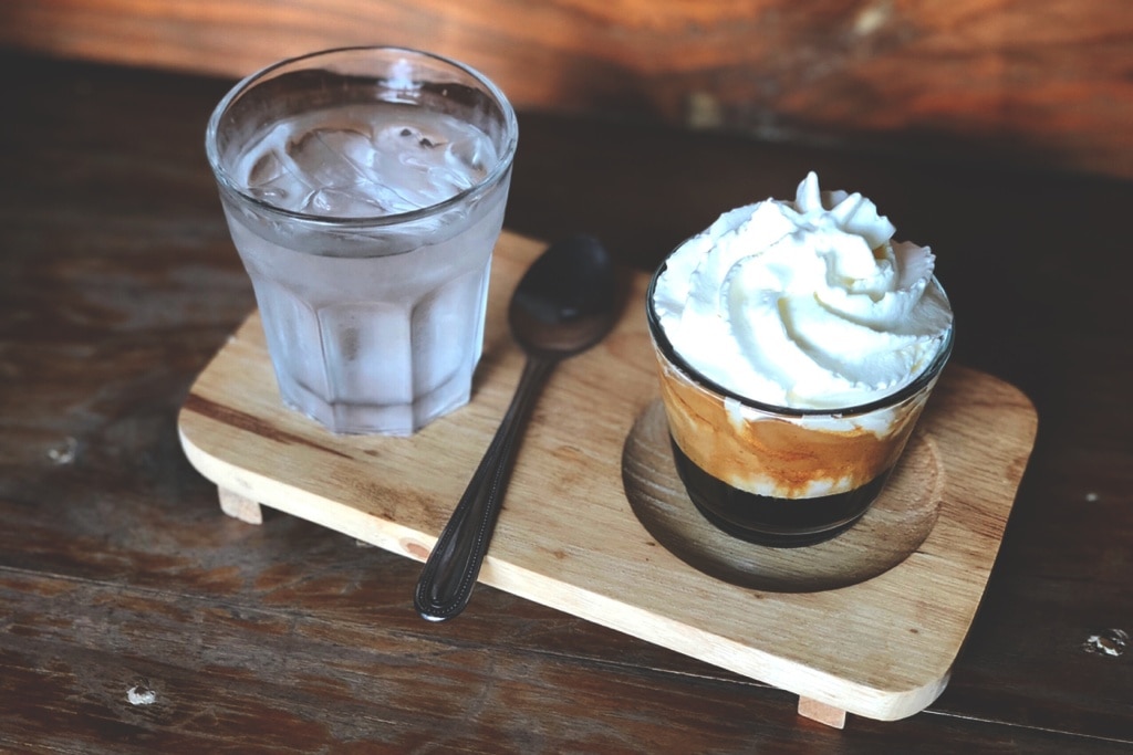 เมนูกาแฟเอสเพรสโซ่ คอน พาน่า