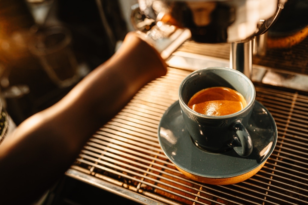 วิธีดื่มกาแฟเอสเพรสโซ่ ให้ได้อรรถรสแบบชาวอิตาเลียน