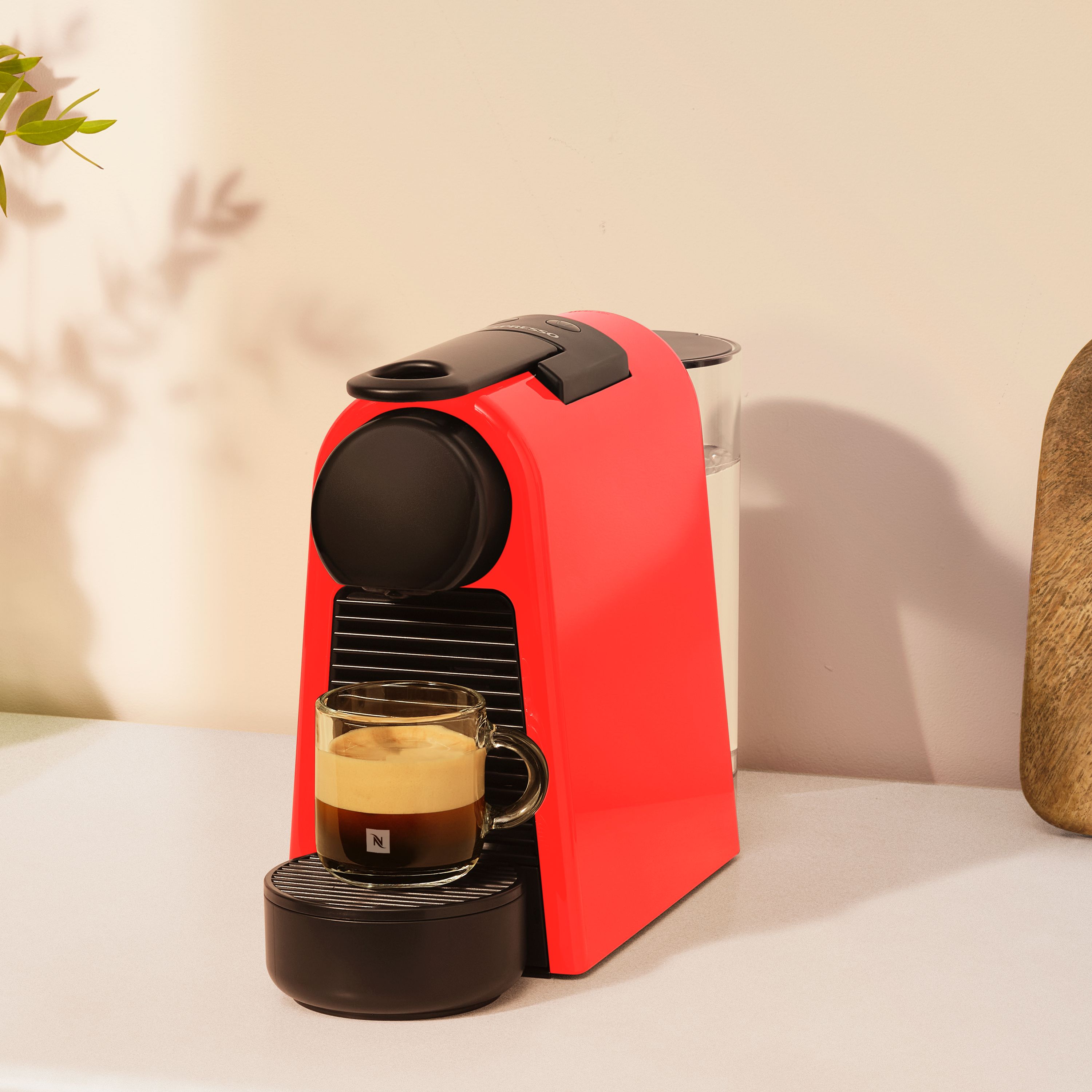 Cafeteira Essenza Mini Vermelho | Nespresso