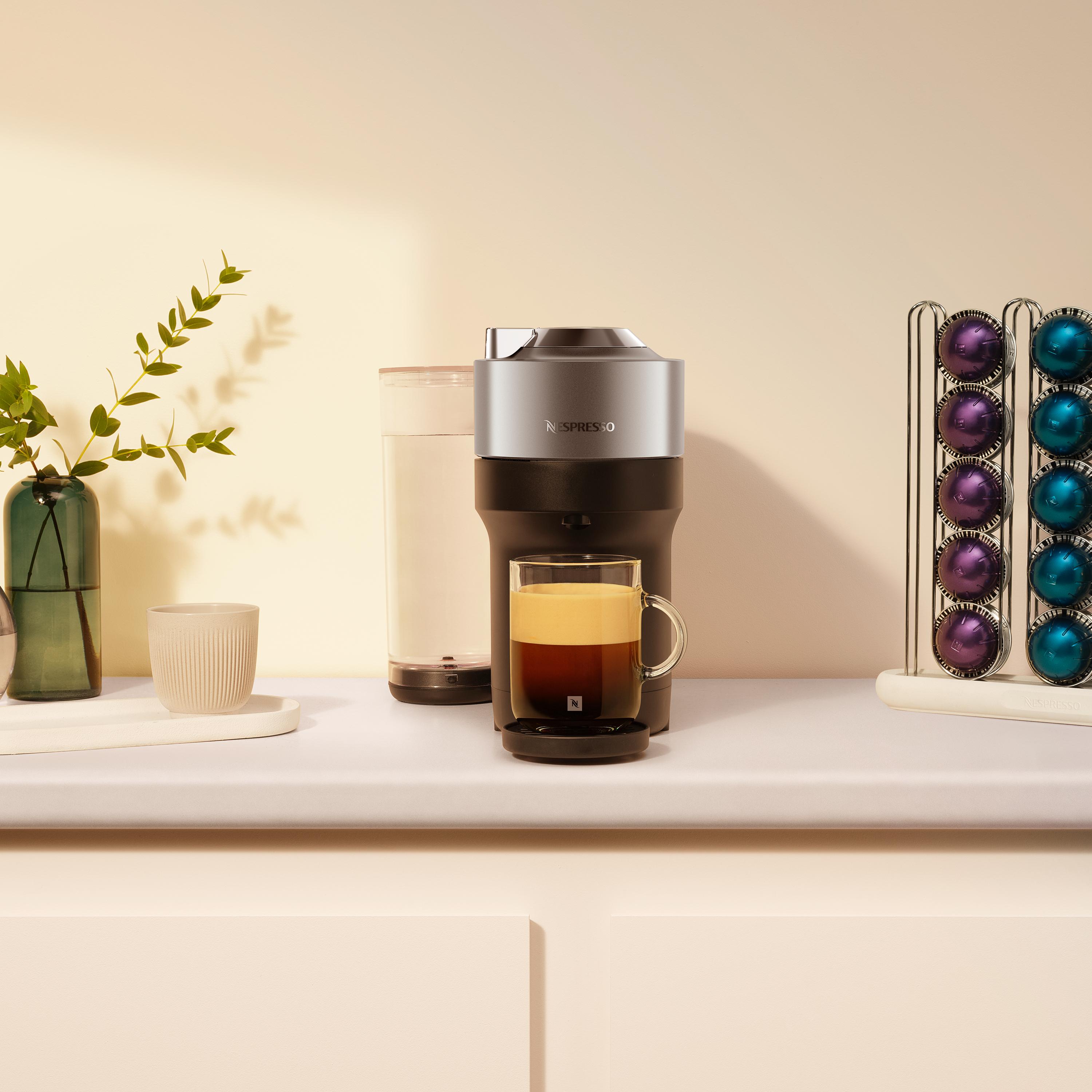 コーヒーメーカー・エスプレッソマシン Nespresso Vertuo Pop+ GCV6-TI-W ヴァーチュオ ポップ プラス チタン C｜コーヒーメーカー | ネスプレッソ