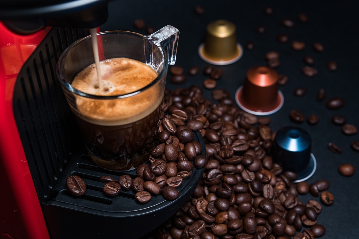 เครื่องชงกาแฟมีกี่แบบ เทียบข้อดีก่อนตัดสินใจเลือกซื้อ