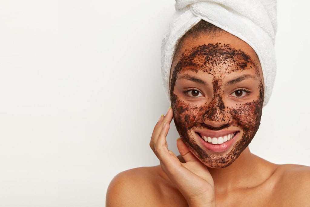 ประโยชน์ของกากกาแฟ ช่วยคืนสภาพผิวให้กลับมาสดใส