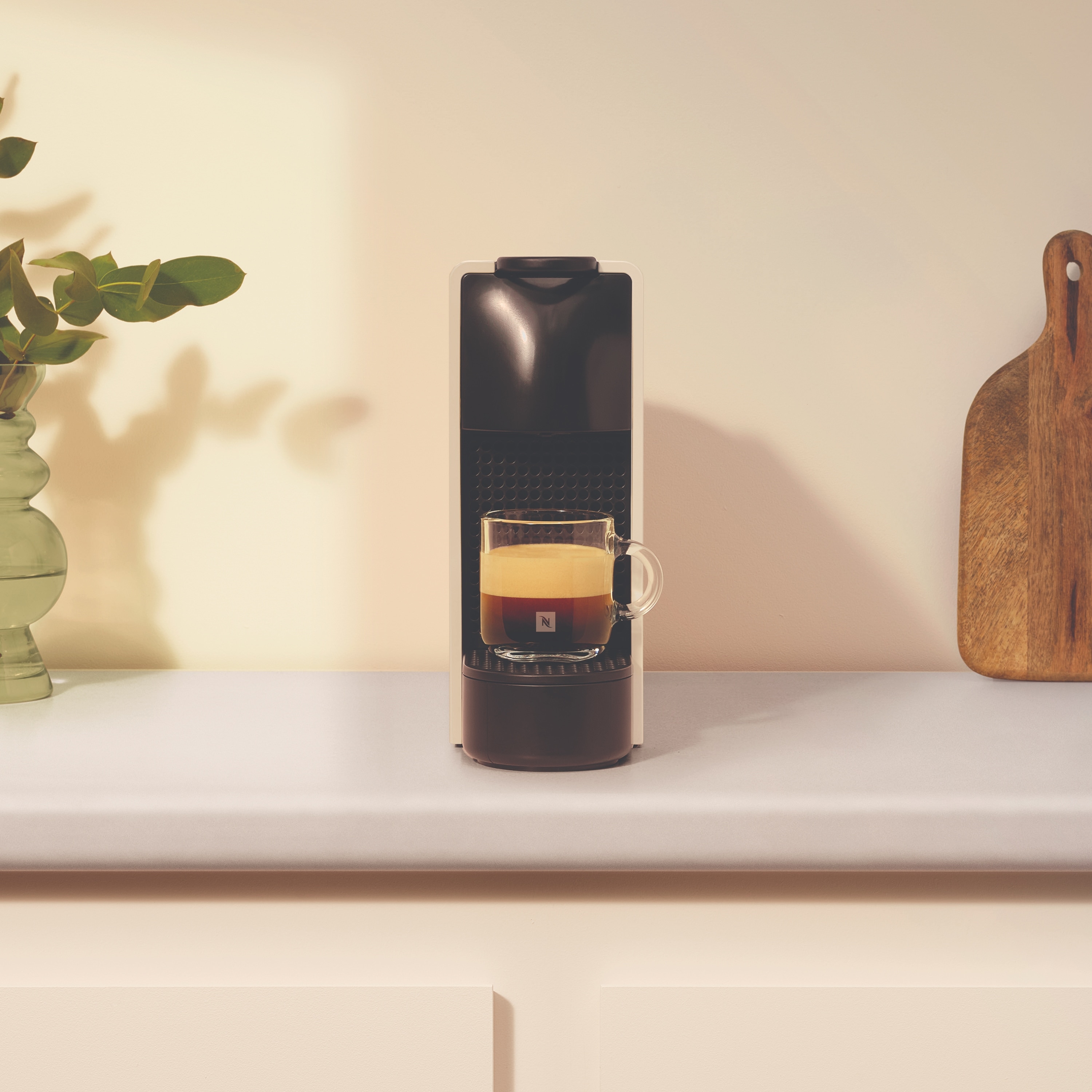 Espressor Essenza Mini Mat Crem C30 | Original | Nespresso™ Romania