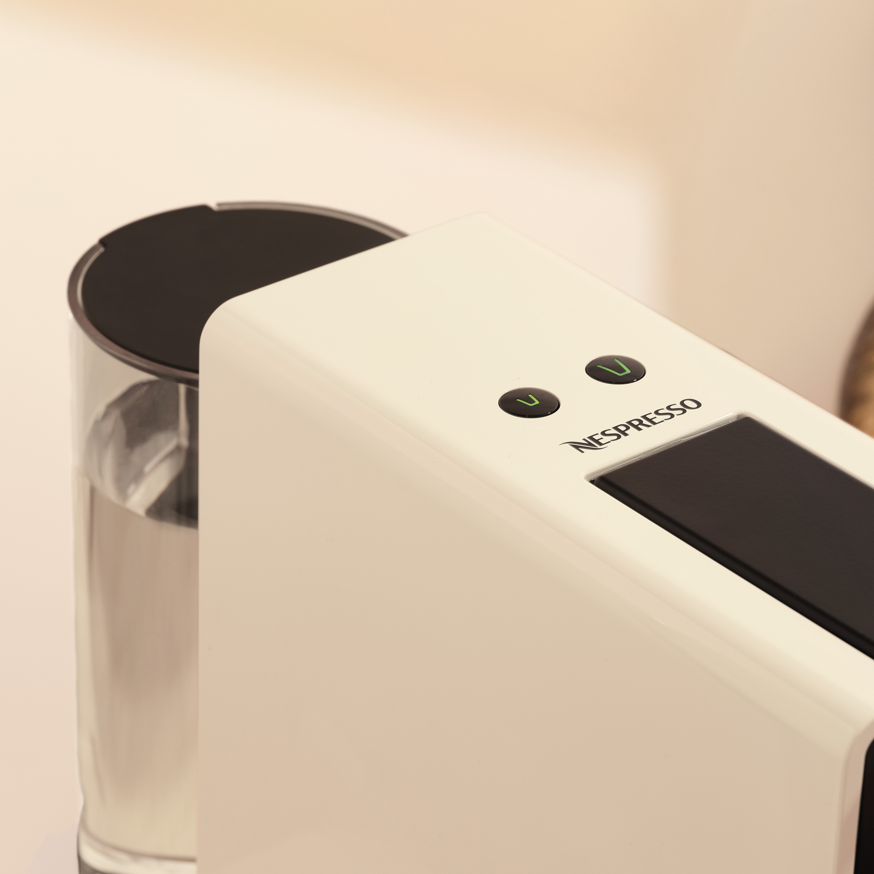 Essenza Mini C30 White - Nespresso Plus - Nespresso Korea
