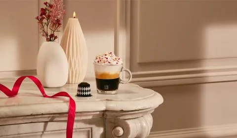 Raspberry White Chocolate Coffee | Coffee Recipe | Nespresso KW