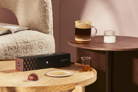 Hazelnut Honey & Oat Reverso | Recipes | Nespresso Lebanon