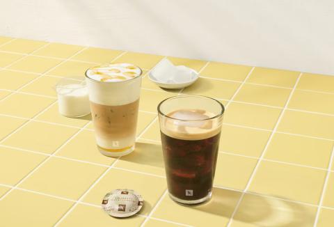 Amaretti Decaffeinato – Straight Over Ice Coffee Recipe