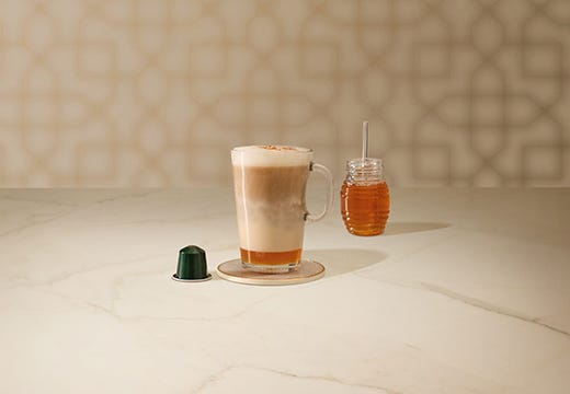 LATTE AUX AMANDES ET AU MIEL