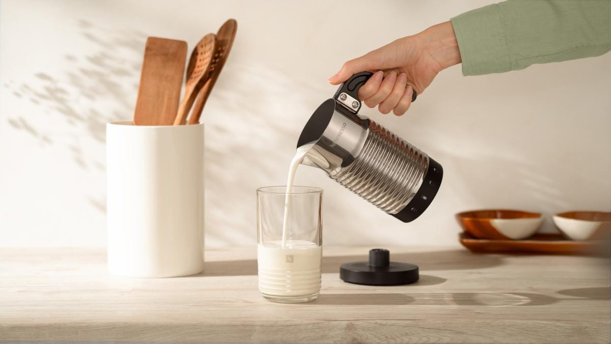 People toasting coffee