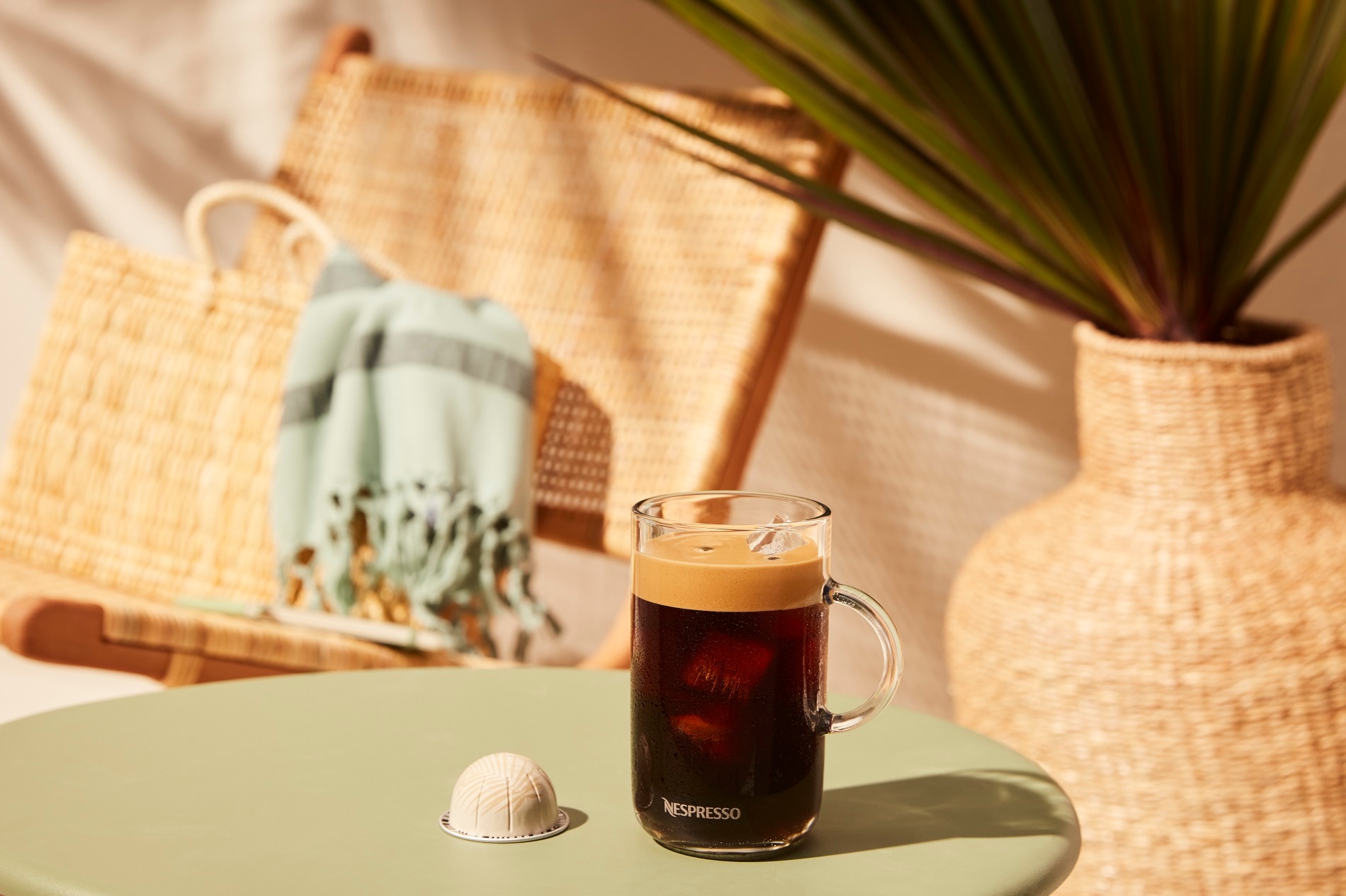 https://www.nespresso.com/ncp/res/uploads/recipes/WW_ALL_VL_Summer%2022_Sip%20and%20Breath_Simple%20Coconut%20Flavour%20over%20ice_Landscape_22-23.jpg