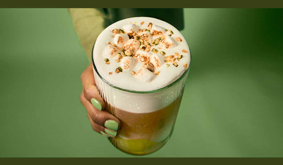 Iced Pistacchio Marshmallow Oat Latte