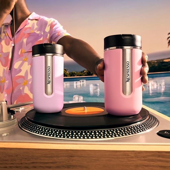 Limited Edition Travel Mug Bubble Gum - Nespresso USA