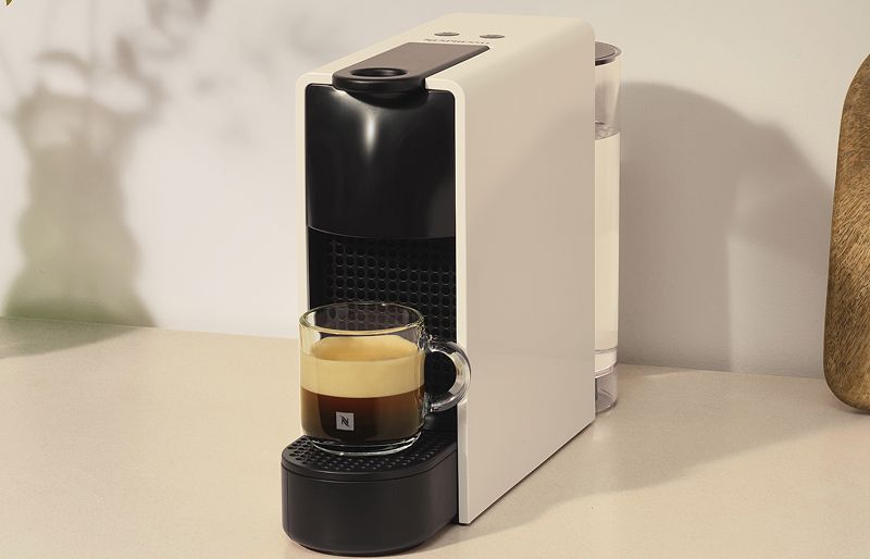 Essenza Mini Black & Aeroccino - Coffee Machines - NESPRESSO