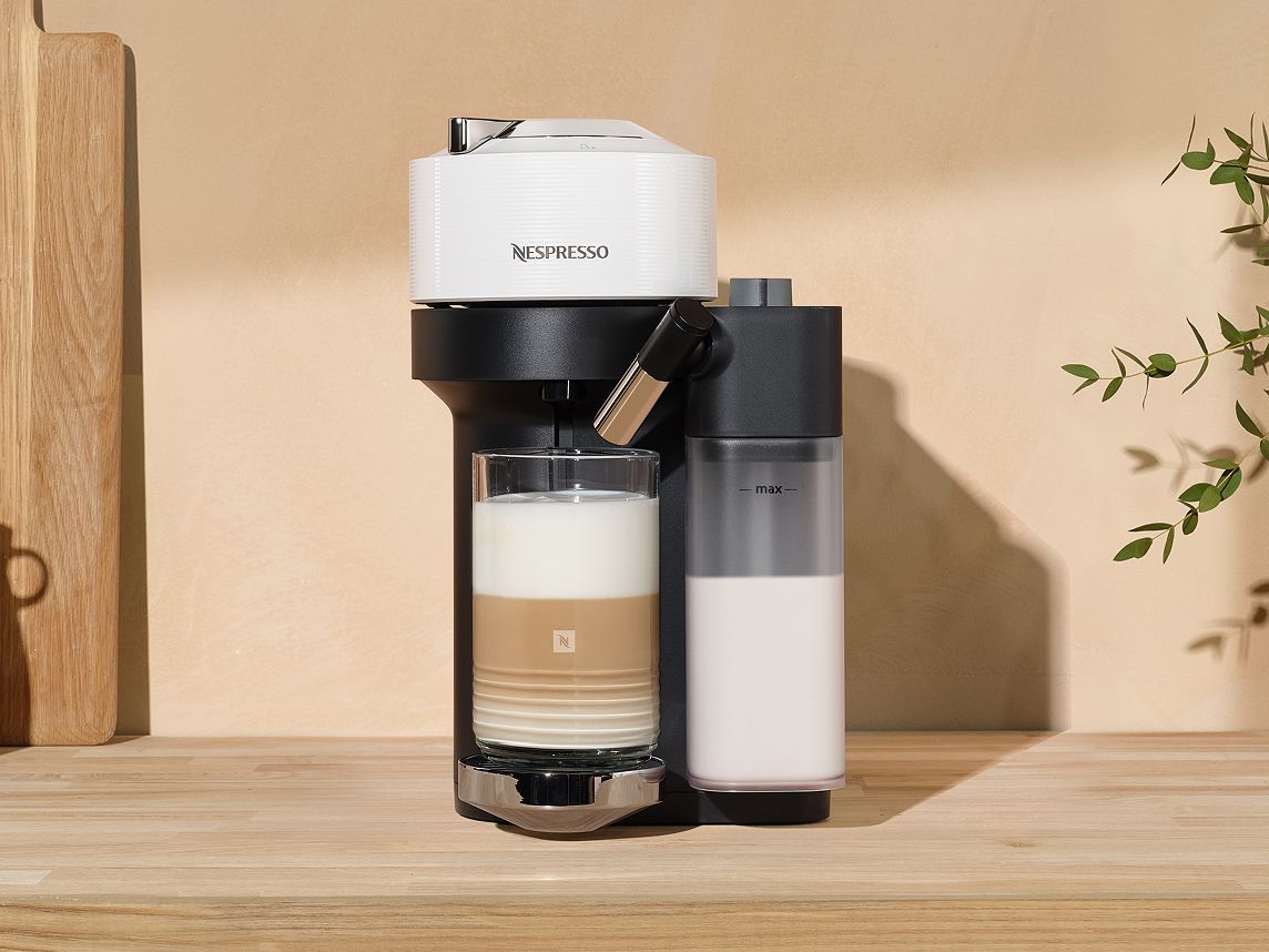 Vertuo Lattissima Matte Black & Glossy - Nespresso™ Italy